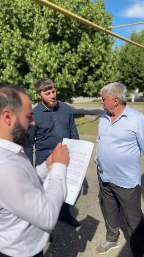 В Гудермесе проходят мероприятия по разъяснению требований Правил благоустройства..