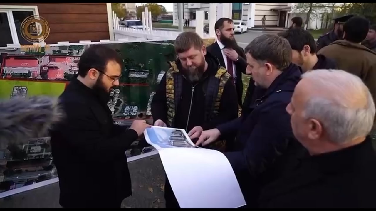 Во втором по величине городе Чеченской Республики - Гудермесе проводятся мероприятия, направленные на модернизацию инфраструктуры и его архитектурного облика..