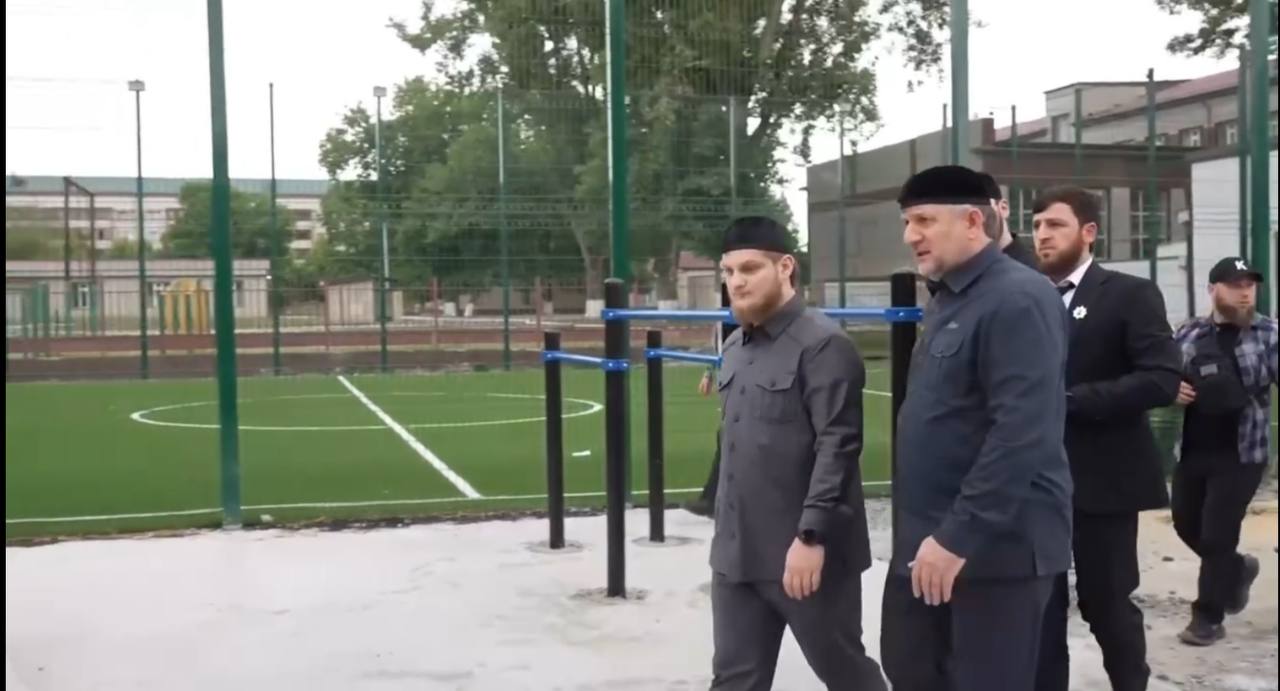 На территории РСК «АХМАТ» проходит капитальный ремонт..