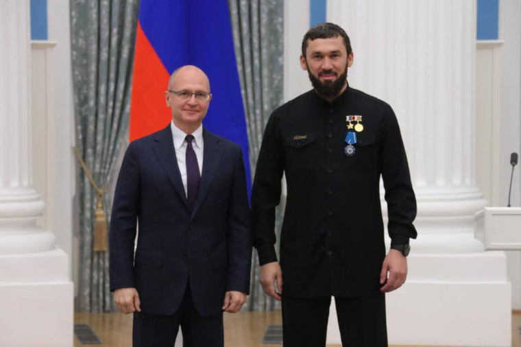 Хамзат Магамадов сердечно поздравил Председателя Парламента ЧР Магомеда Даудова. Хамзат Магамадов сердечно поздравил Председателя Парламента ЧР Магомеда Даудова.
